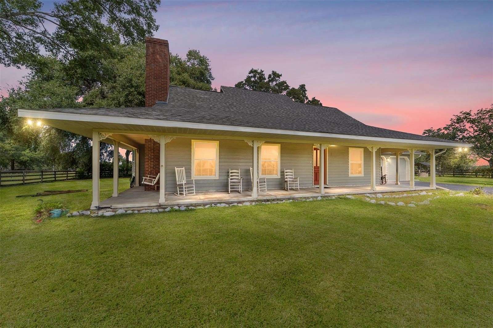 2.72 Acres of Residential Land with Home for Sale in Ocala, Florida