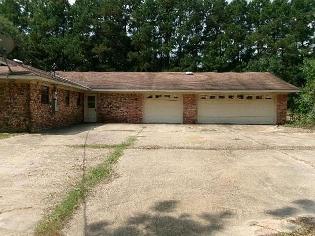 2 Acres of Residential Land with Home for Sale in Coushatta, Louisiana