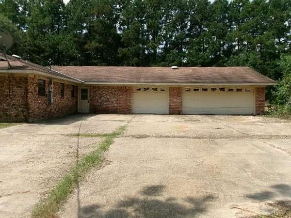 2 Acres of Residential Land with Home for Sale in Coushatta, Louisiana