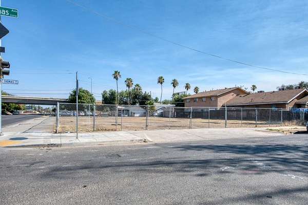 0.34 Acres of Commercial Land for Sale in Fresno, California