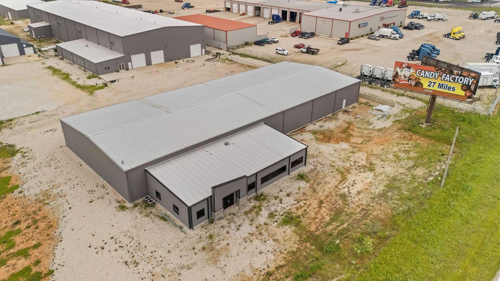 2 Acres of Improved Commercial Land for Sale in Strafford, Missouri