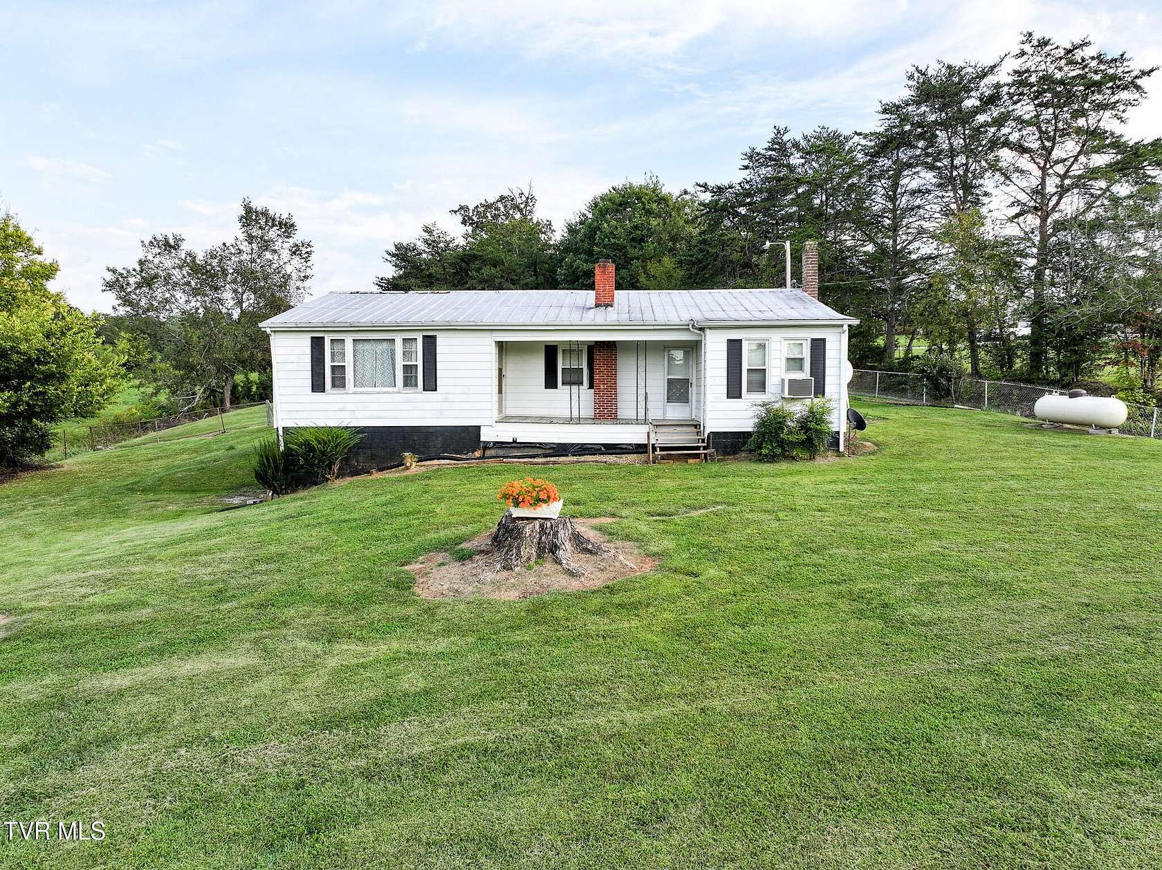 1.78 Acres of Residential Land with Home for Sale in Greeneville, Tennessee