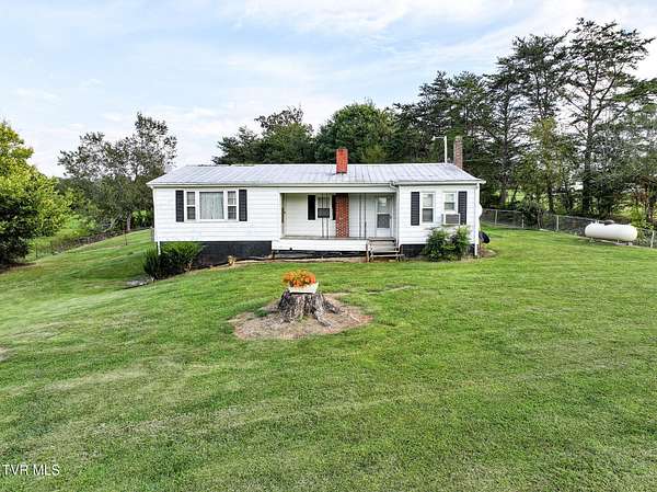 1.78 Acres of Residential Land with Home for Sale in Greeneville, Tennessee