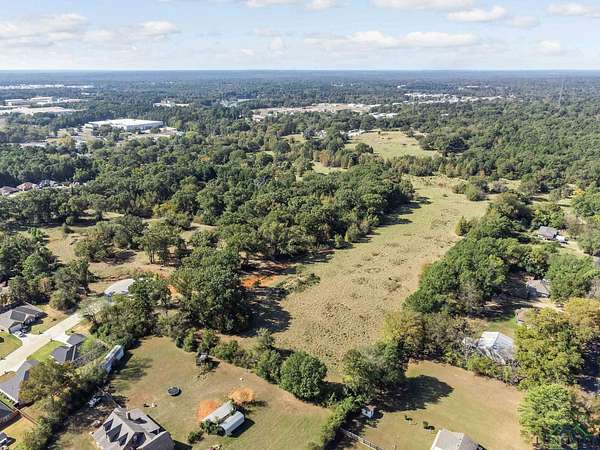 131 Acres of Recreational Land for Sale in Longview, Texas