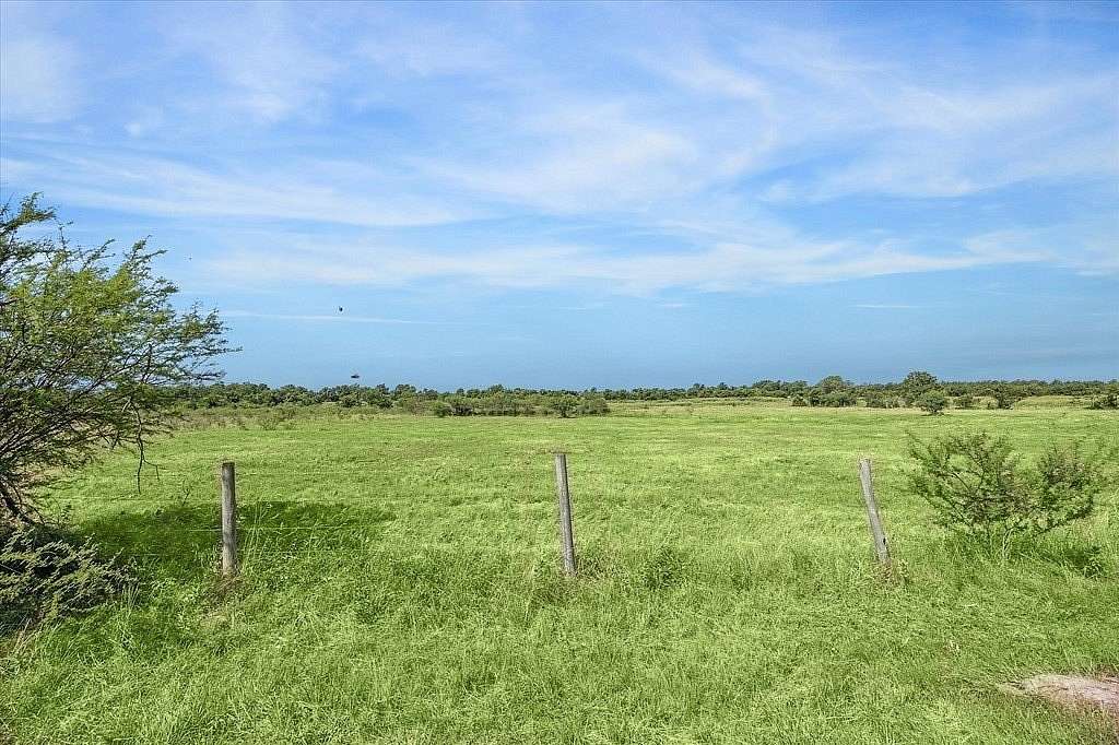 4.3 Acres of Land for Sale in Burton, Texas