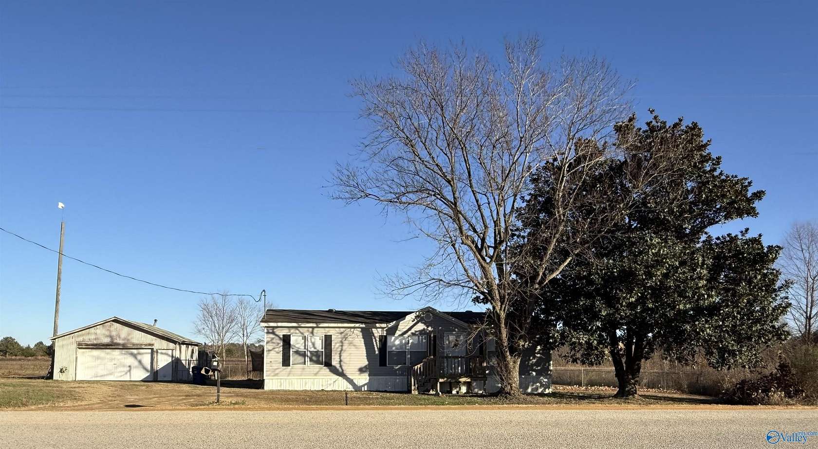 3 Acres of Land with Home for Sale in Gadsden, Alabama