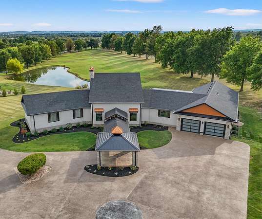 2.75 Acres of Land with Home for Sale in Harrodsburg, Kentucky