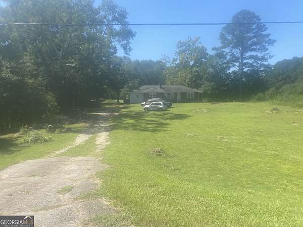 1.63 Acres of Improved Mixed-Use Land for Sale in Conyers, Georgia