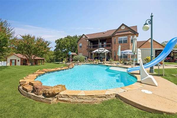 5.3 Acres of Land with Home for Sale in Paradise, Texas