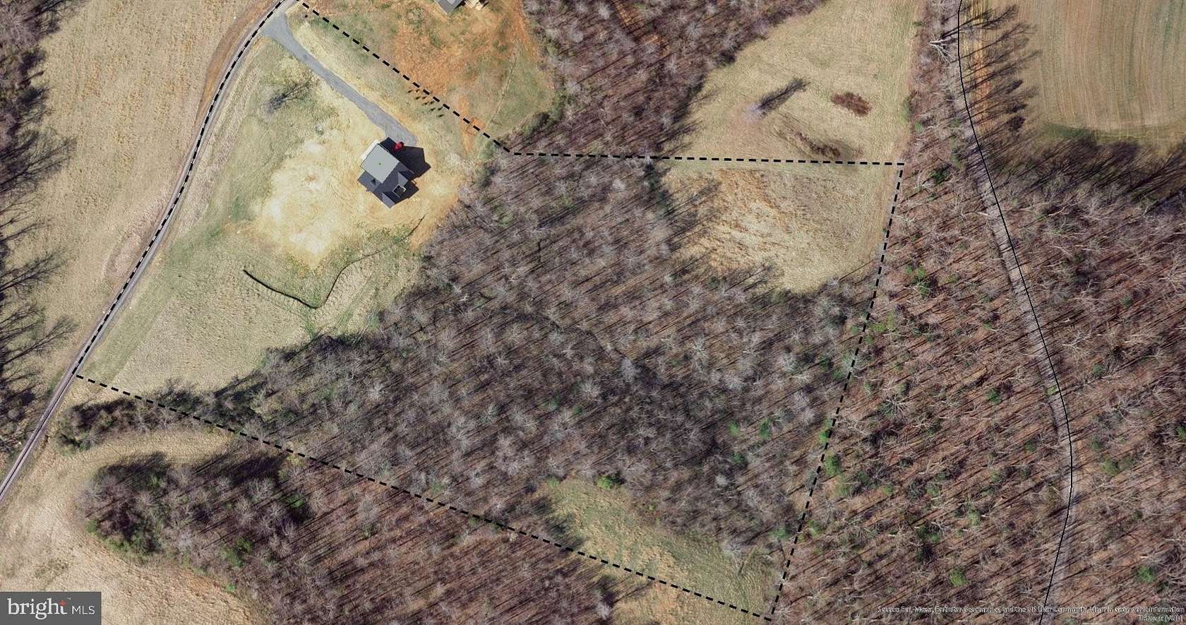 10 Acres of Residential Land with Home for Sale in Jeffersonton, Virginia