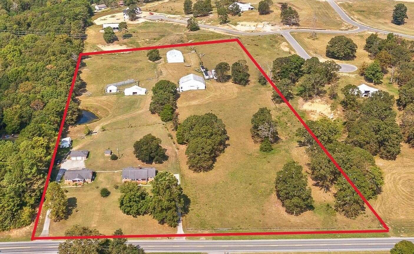 11 Acres of Land with Home for Sale in Harrison, Tennessee