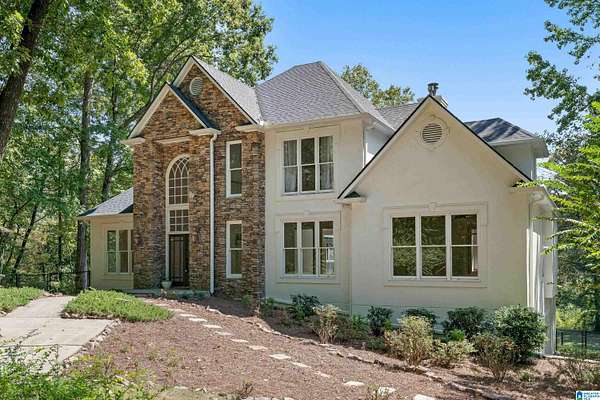 5.77 Acres of Residential Land with Home for Sale in Helena, Alabama