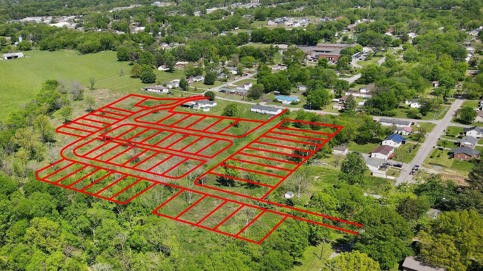 14 Acres of Land for Auction in Gallatin, Tennessee