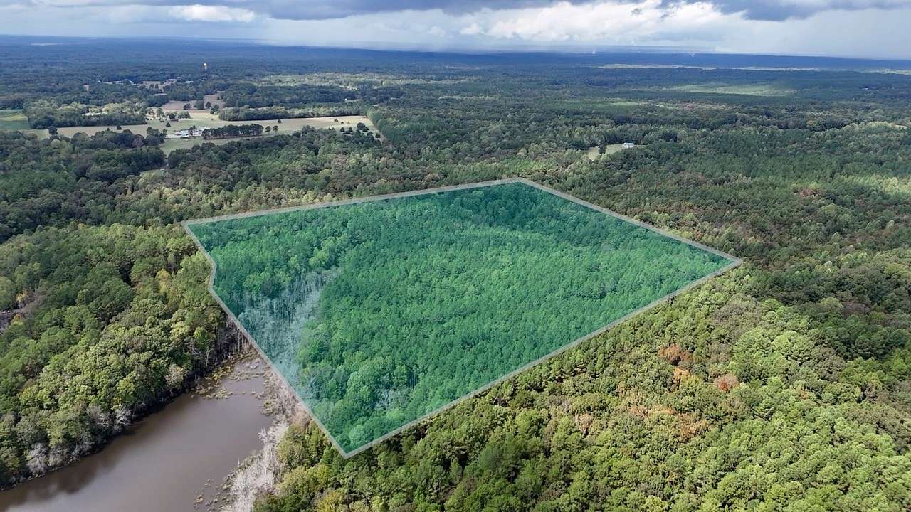 28 Acres of Recreational Land for Sale in Bolivar, Tennessee
