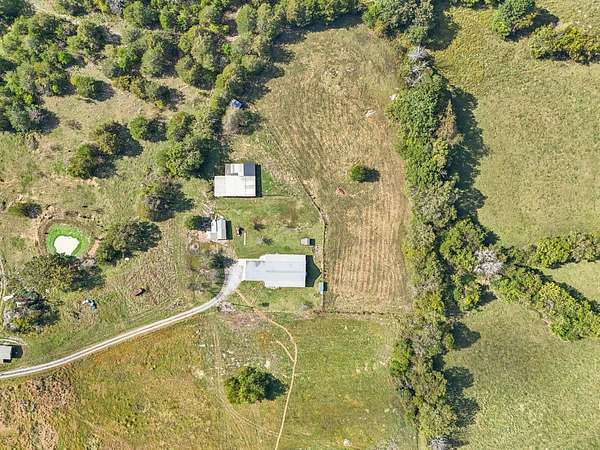 12.9 Acres of Land with Home for Sale in Fayetteville, Tennessee