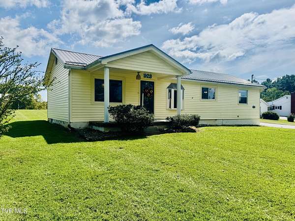 3.8 Acres of Residential Land with Home for Sale in Piney Flats, Tennessee