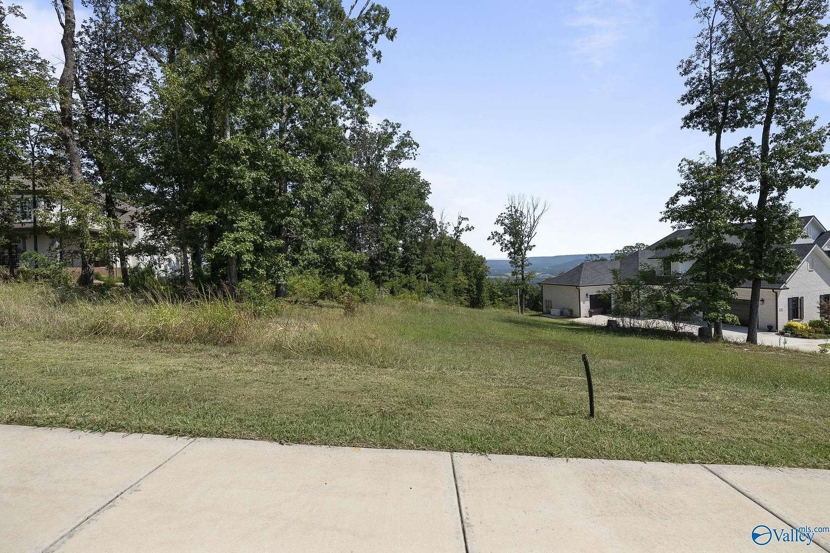 5 Acres of Residential Land for Sale in Owens Cross Roads, Alabama