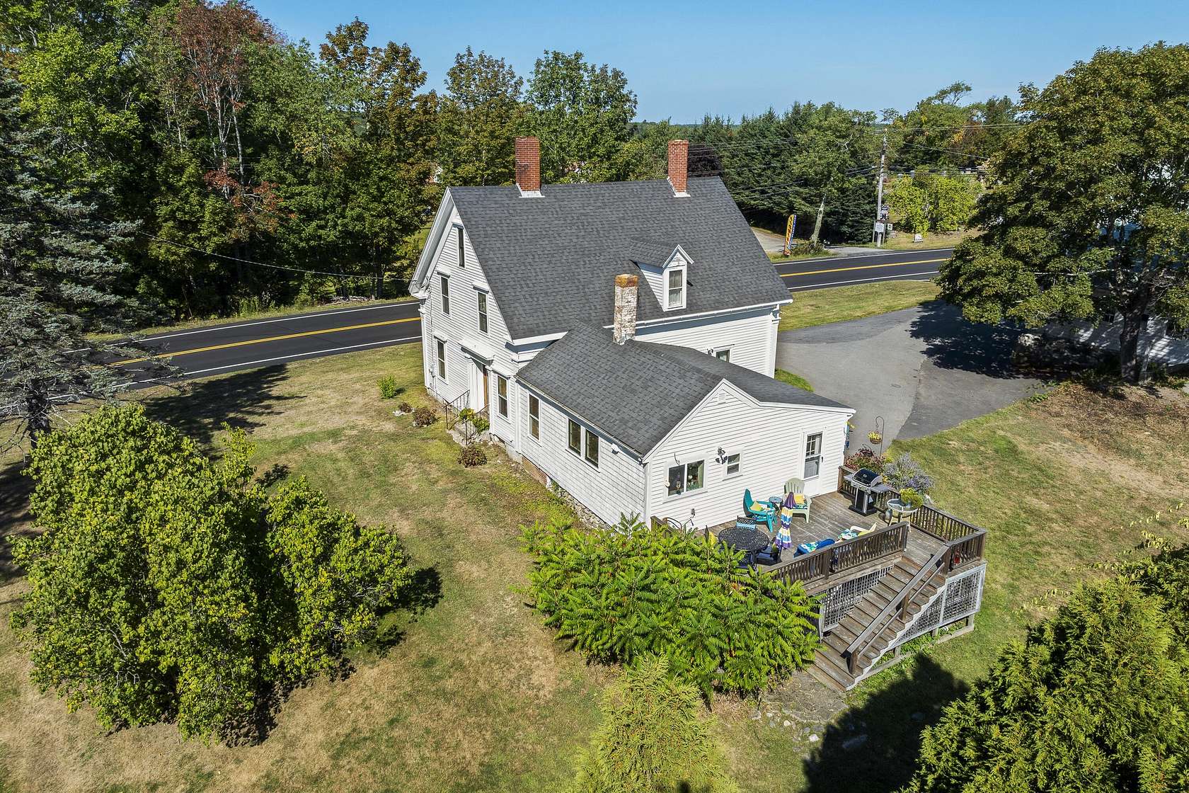 19 Acres of Improved Mixed-Use Land for Sale in Edgecomb, Maine