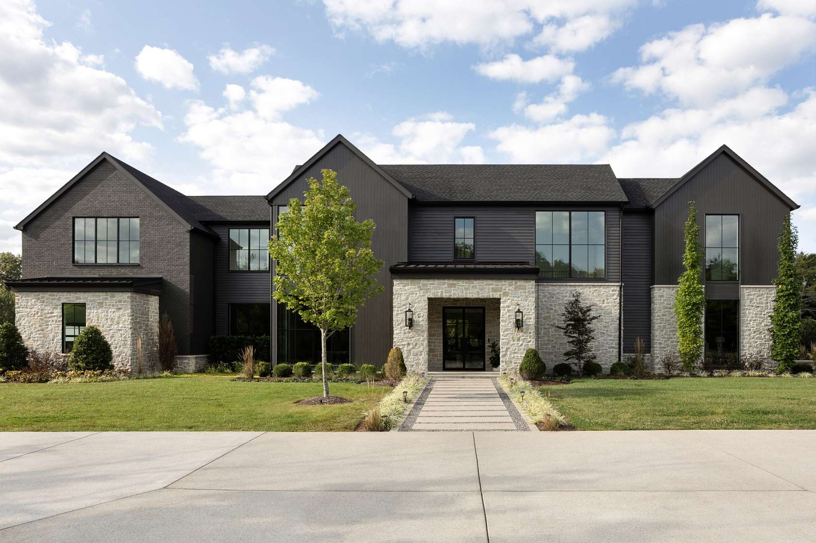 2 Acres of Residential Land with Home for Sale in Brentwood, Tennessee