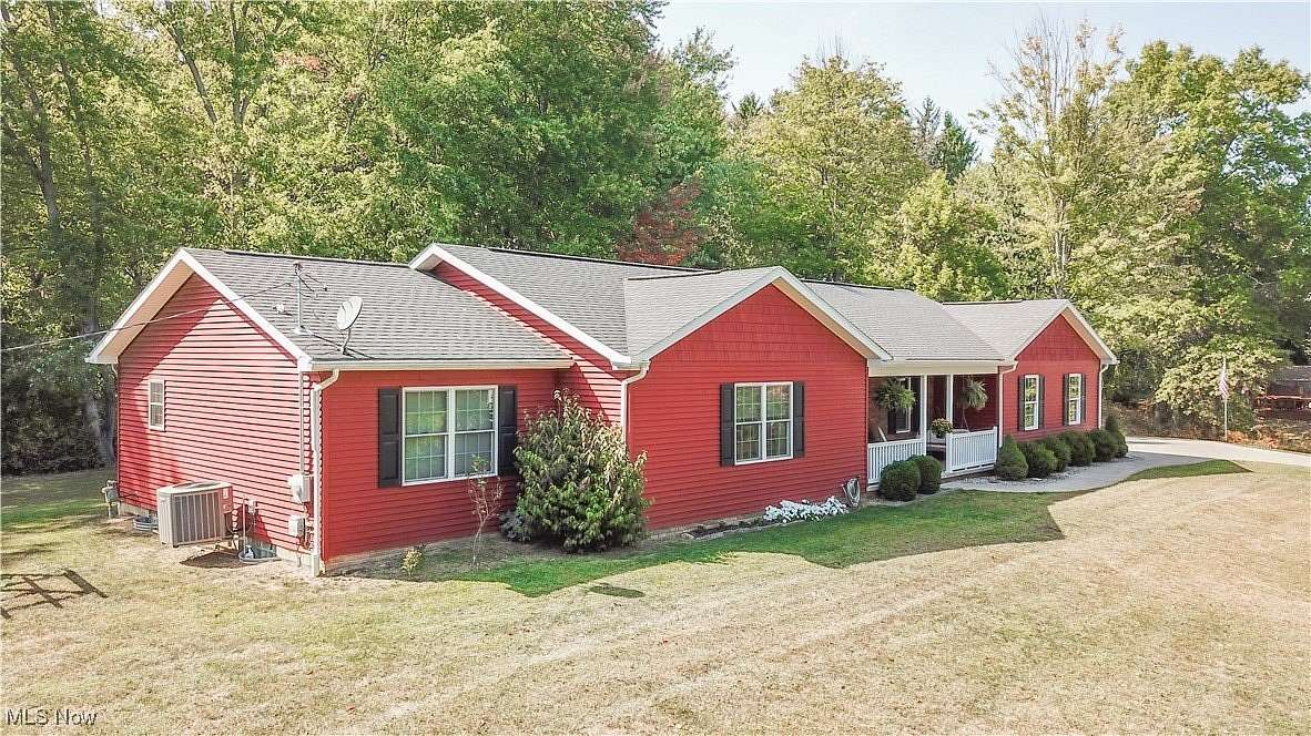 2.43 Acres of Residential Land with Home for Sale in Norton, Ohio