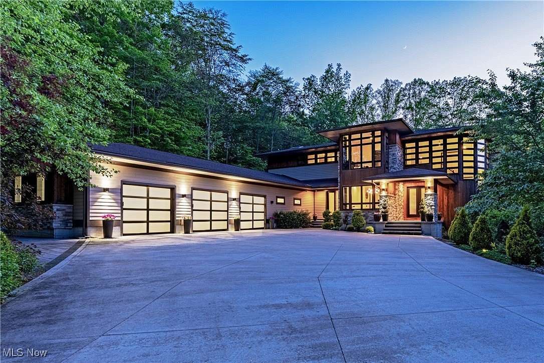 3.9 Acres of Residential Land with Home for Sale in Richfield, Ohio