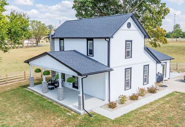 7 Acres of Residential Land with Home for Sale in Bellefontaine, Ohio