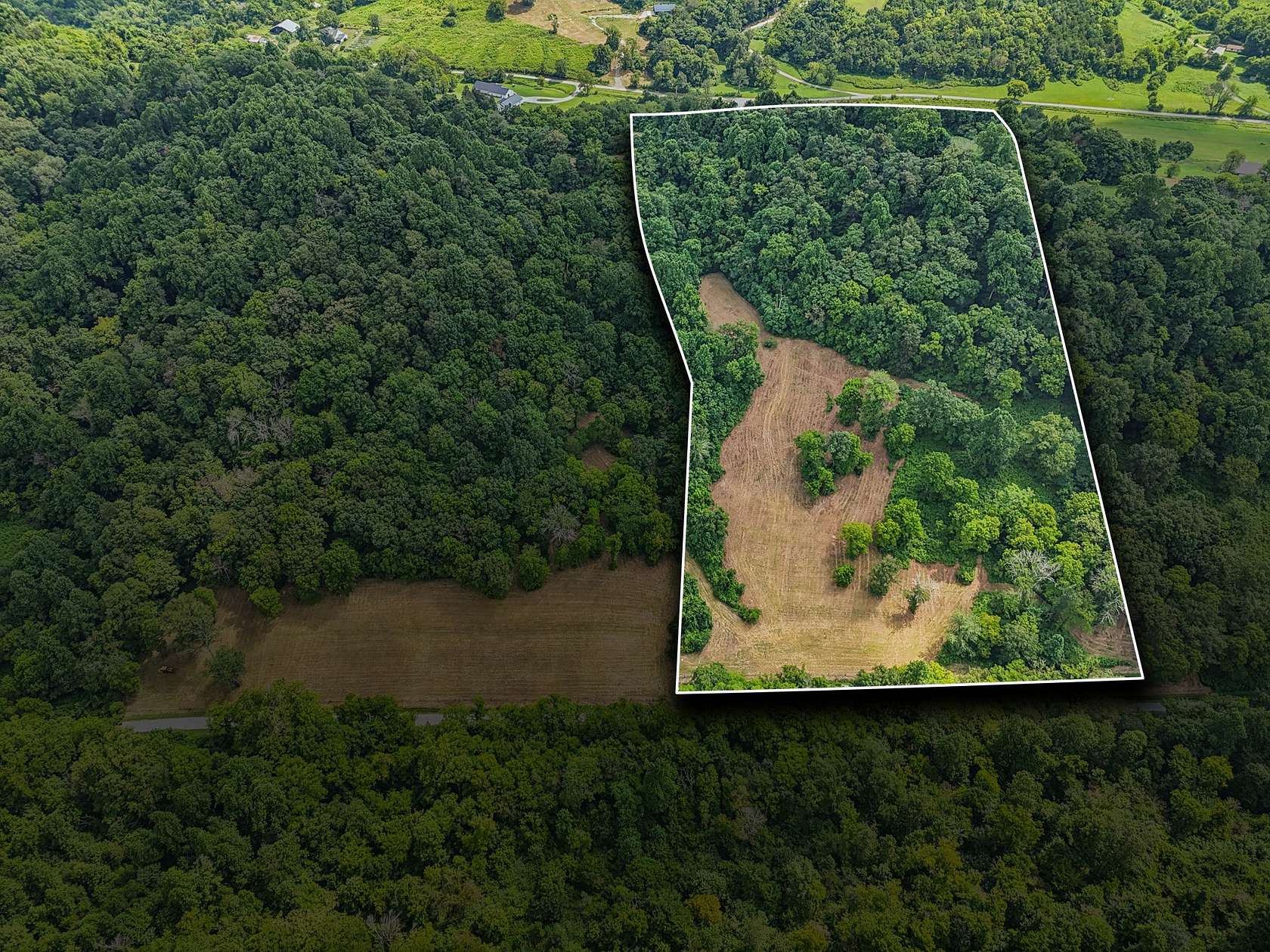 9.57 Acres of Residential Land for Sale in Bell Buckle, Tennessee