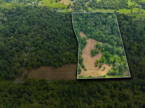 9.57 Acres of Residential Land for Sale in Bell Buckle, Tennessee