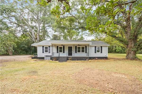 2.55 Acres of Residential Land with Home for Sale in Smiths Station, Alabama