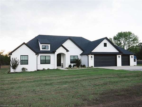 2.42 Acres of Residential Land with Home for Sale in Lavaca, Arkansas