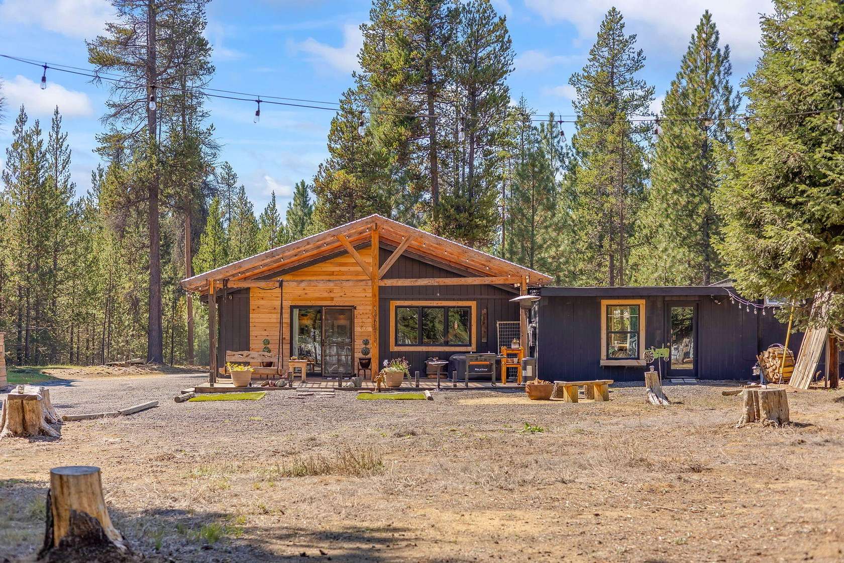 1.62 Acres of Land with Home for Sale in La Pine, Oregon