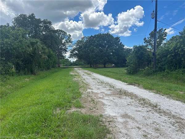 1.25 Acres of Residential Land for Sale in Clewiston, Florida