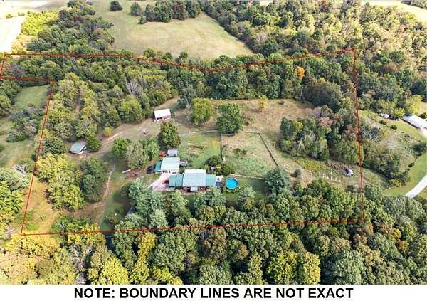 1.89 Acres of Residential Land with Home for Sale in Loretto, Kentucky