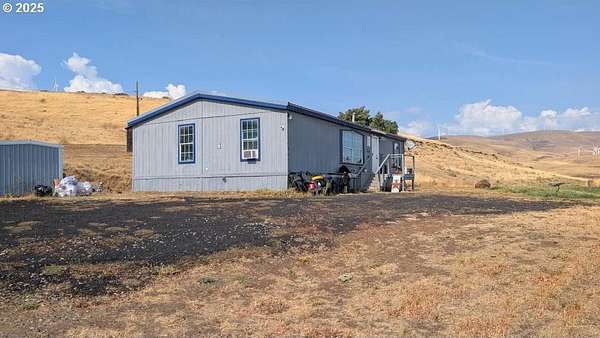 29 Acres of Land with Home for Sale in Goldendale, Washington