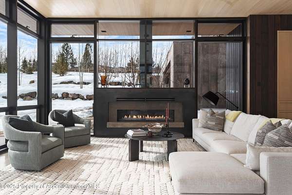 4.89 Acres of Land with Home for Lease in Aspen, Colorado