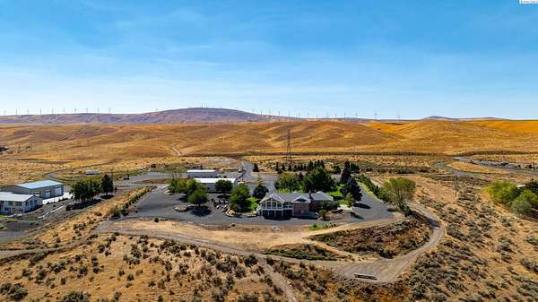 19.2 Acres of Land with Home for Sale in Kennewick, Washington