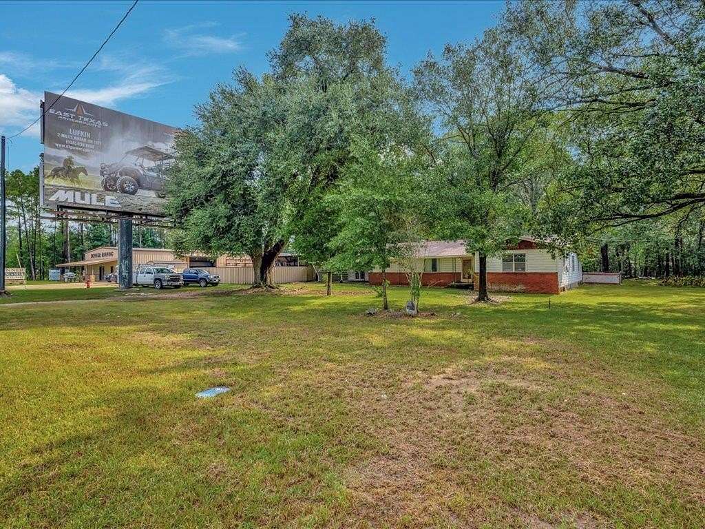 2.5 Acres of Improved Commercial Land for Sale in Diboll, Texas