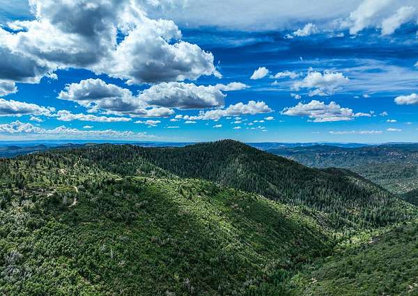 161 Acres of Agricultural Land for Sale in Duck Creek Village, Utah