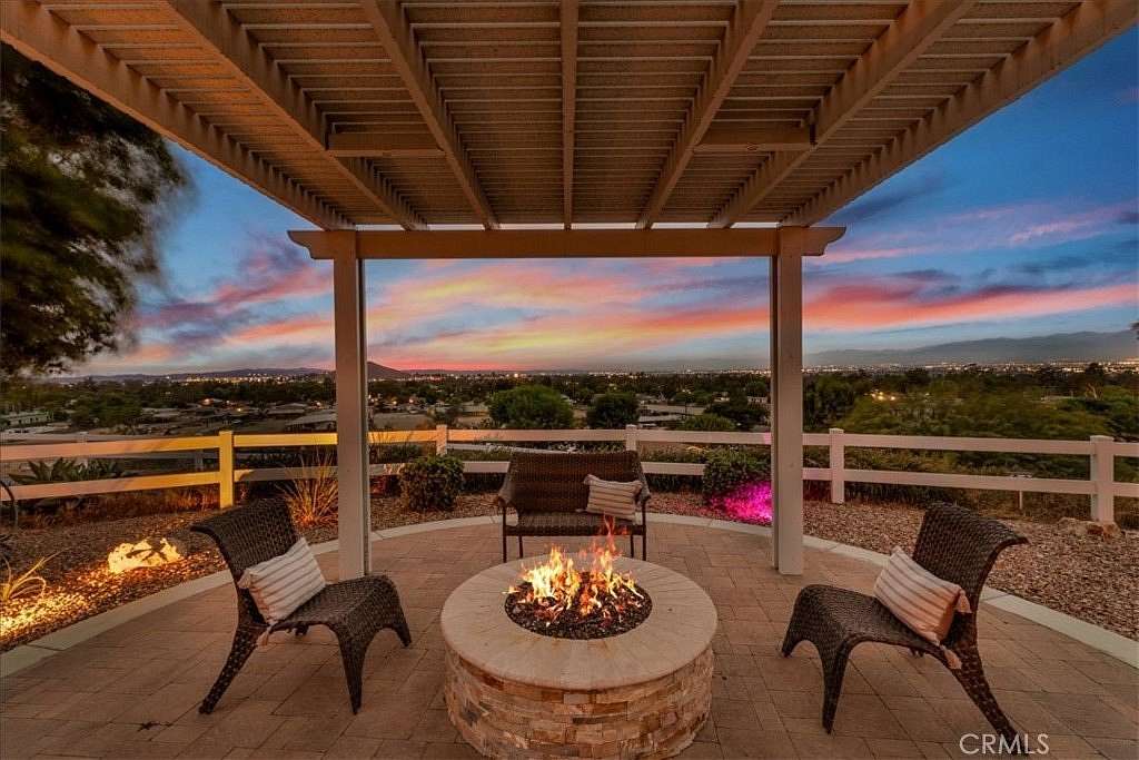 1.7 Acres of Residential Land with Home for Sale in Norco, California