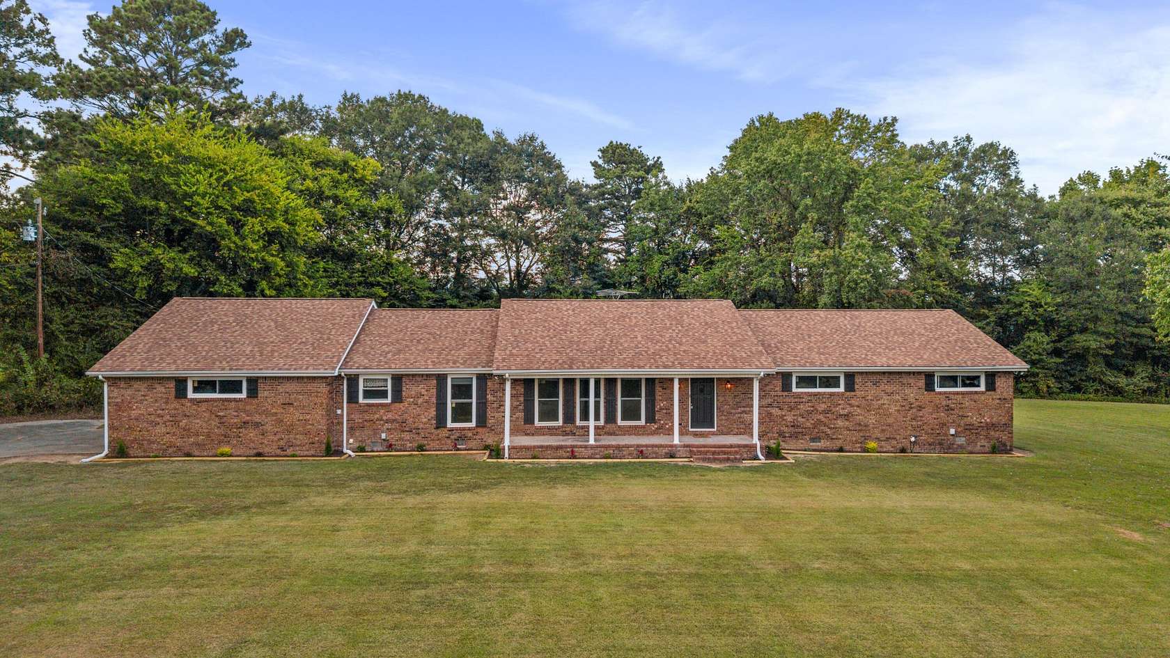 1.73 Acres of Residential Land with Home for Sale in Dalton, Georgia