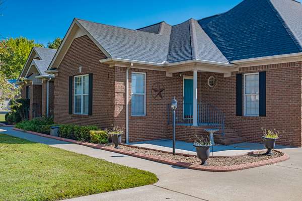 1.68 Acres of Residential Land with Home for Sale in Fayetteville, Tennessee