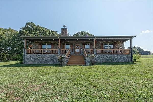 13 Acres of Land with Home for Sale in Prairie Grove, Arkansas