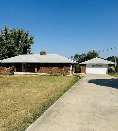 2.83 Acres of Residential Land with Home for Sale in Springfield, Missouri