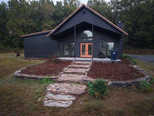 8.1 Acres of Residential Land with Home for Sale in Damascus, Arkansas