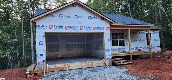 0.27 Acres of Residential Land with Home for Sale in Walhalla, South Carolina