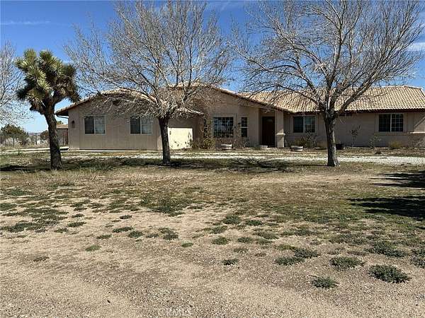 1.59 Acres of Residential Land with Home for Sale in Oak Hills, California