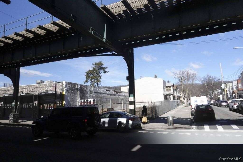 0.09 Acres of Land for Sale in Woodhaven, New York