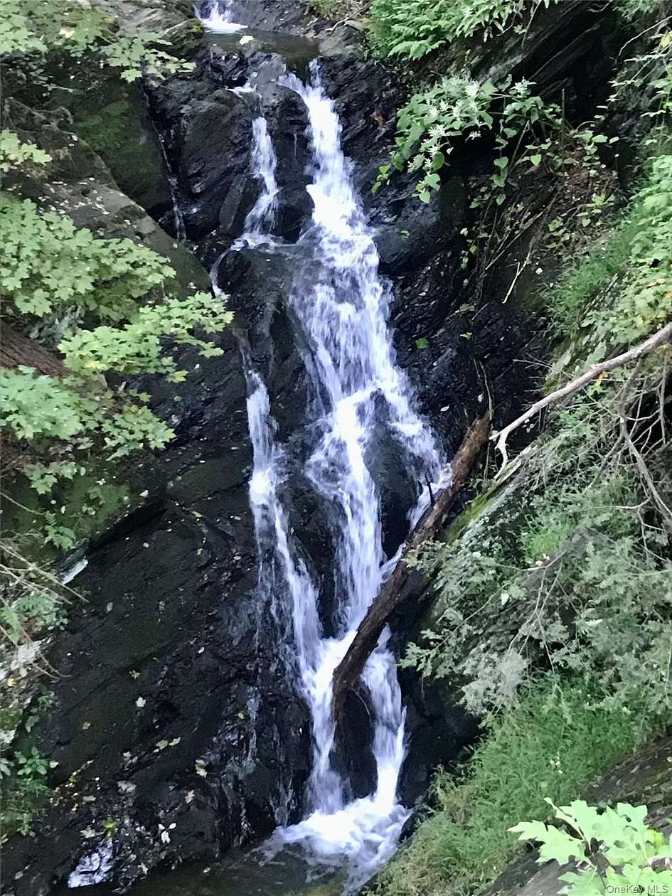 3 Acres of Residential Land for Sale in Blooming Grove, New York