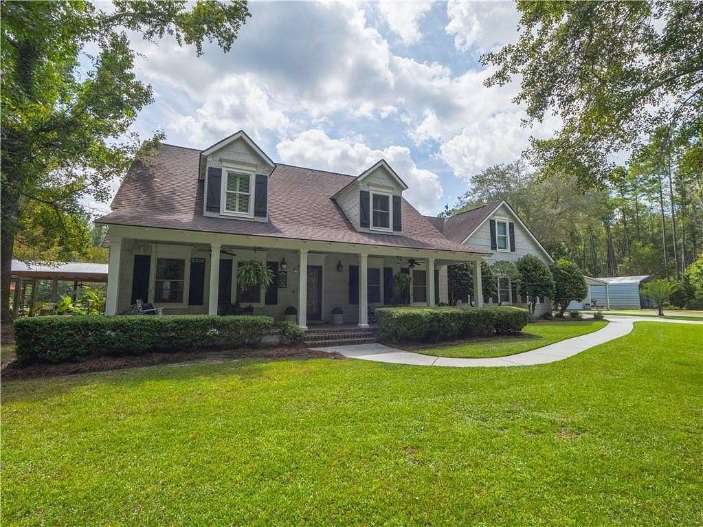 56.6 Acres of Land with Home for Sale in Waverly, Georgia