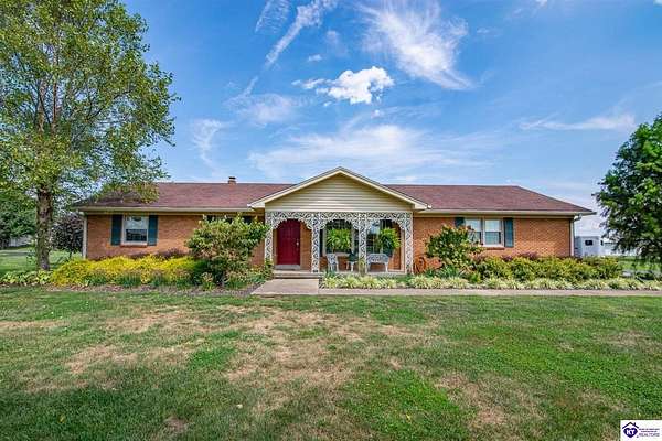 5 Acres of Residential Land with Home for Sale in Glendale, Kentucky